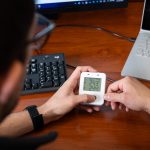 291-121 Αδιάβροχο καταγραφικό θερμοκρασίας υψηλής θερμοκρασίας USB με οθόνη & δυνατότητα σύνδεσης 2 θερμοστοιχείων τύπου Κ